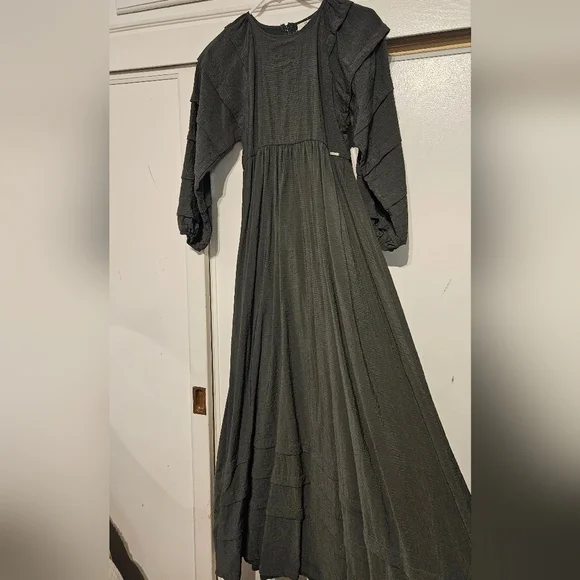 JP Kids | Dresses | Girls Sage Green Crinkle Maxi Dress With Tucked Sleeves  | Poshmark